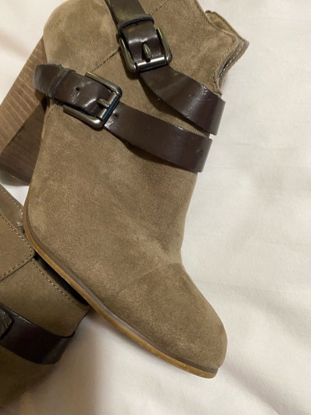 Carlos Santana Olive Taupe Suede Ankle Booties with Dark Brown Straps - Picture 4 of 10